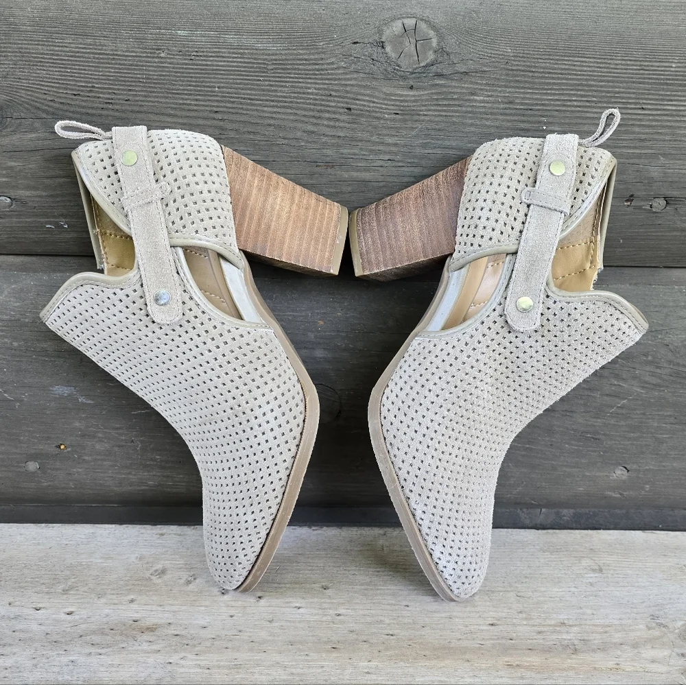 Franco Sarto Dale 2 Modern Boho Minimalist Suede Block Heel Comfort Shootie 9M